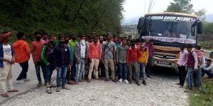 पर्साको छिपहरमाई गाउपालिकाको लागी हिड़ेका कामदार पोखरामा अलपत्र ।