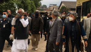 पूर्वप्रहरी महानिरीक्षक खनालसहित बस्नेत र श्रेष्ठ विरुद्ध उजुरी दिन जनता समाजबादीका नेताहरु काठमाडौं प्रहरी परिसरमा