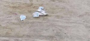 बारामा बेवारिस अवस्थामा फलिएको ५ सयको १६ थान नोट बरामद:स्थानीय आतंकित