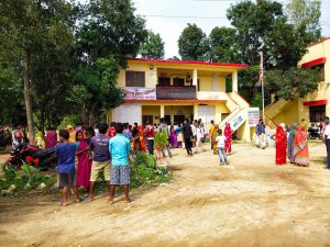 राहत माग गर्दै मिथिला नगरपालिको कार्यालय घेराउ
