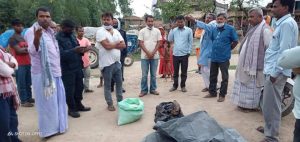 महोत्तरीको साेनमा गाउँपालिकामा पहिलाे चाेटि राहत बितरन