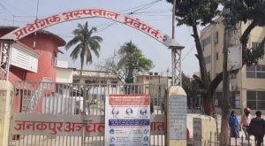 आइसोलेसनको ढोका तोडेर भागेका एक कोरोना संक्रमित सर्लाहीमा फेला