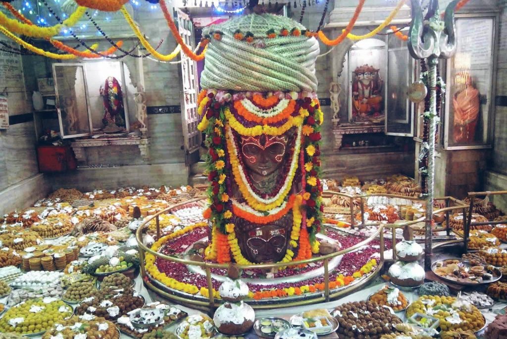 पशुपती नाथको दर्शन संगै आज सोमबारको राशिफल