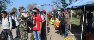 गड्डाचौकी नाकामा अलपत्र नेपालीको उद्धार गरिँदै