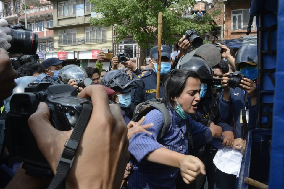 माइतीघरबाट रञ्जु दर्शना पक्राउ