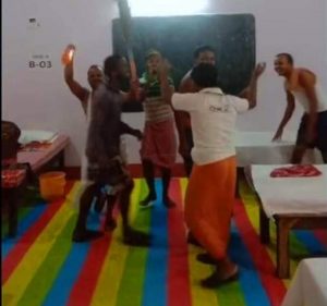 भारतको ओडिशामा क्वरेण्टीन केन्द्रमा नै टिकटक भिडियो बनाउने ७ जनाविरुद्ध मुद्दा दर्ता