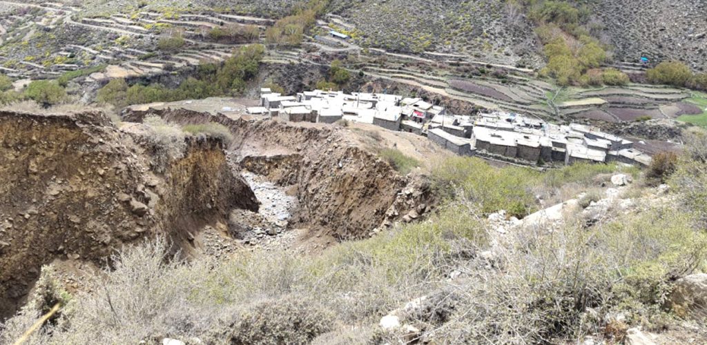 धमिलो खोलाको पानीमै निर्भर तिल गाउँबासी