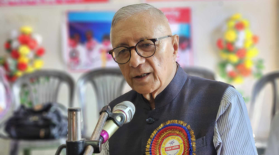प्रधानमन्त्रीको अभिव्यक्तिप्रति कांग्रेस मौन बसेकोमा छक्क छु : शेखर कोइराला