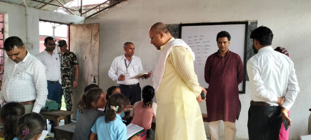 मुख्यमन्त्री सिँहले गरे सामुदायिक विद्यालयको स्थलगत निरीक्षण