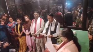 मधेशका नवनियुक्त मुख्यमन्त्री सरोजकुमार यादवले पत्रकार सम्मेलन गर्दै