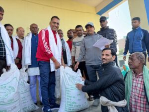 मटिहानी नगरपालिकाद्वारा किसानलाई ५० प्रतिशत अनुदानमा उन्नत जातको गहुँको बिउ वितरण सुरु