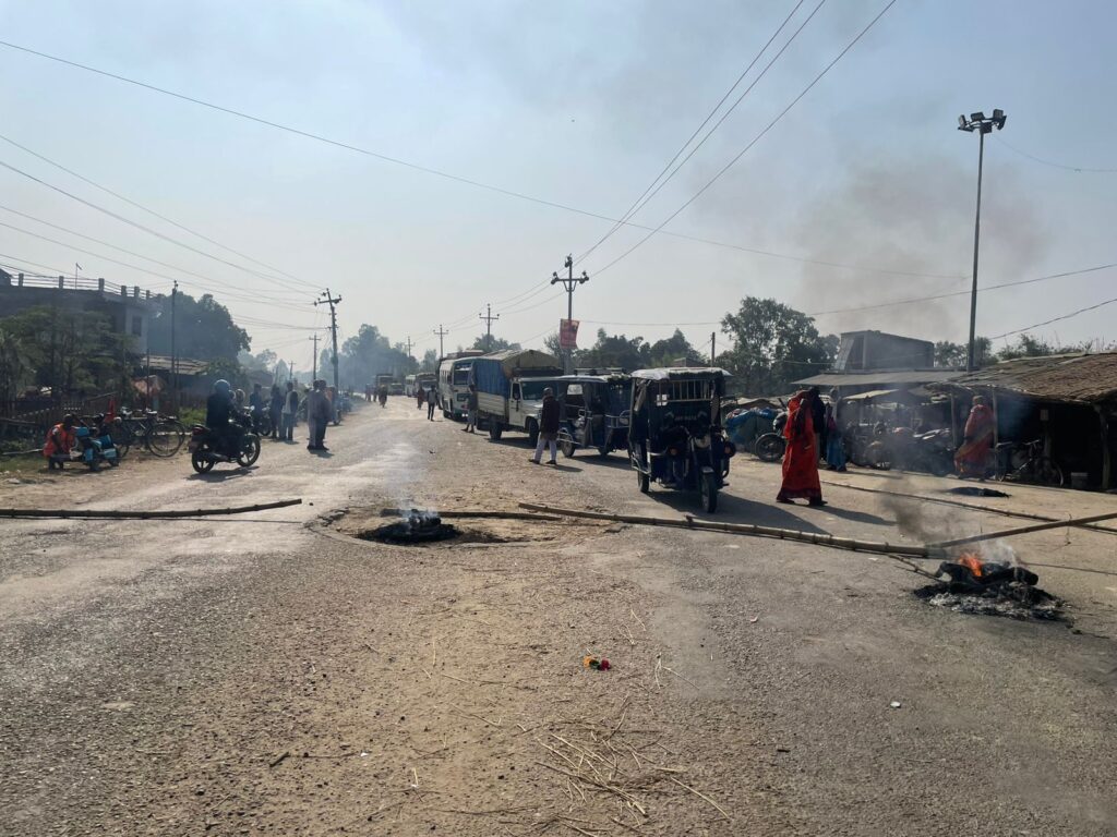 सडक दुर्घटनापछि औरही–८ मा चक्का जाम,सातबुँदे सहमतिपछि यातायात सञ्चालन