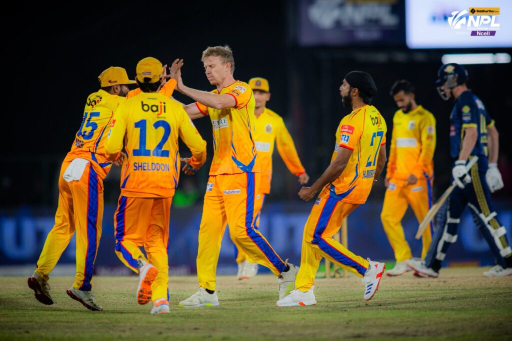 ७ बलको अन्तरमा ३ विकेट गुमाएपछि सुदूरपश्चिमविरूद्ध विराटनगर संकटमा