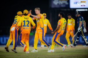 ७ बलको अन्तरमा ३ विकेट गुमाएपछि सुदूरपश्चिमविरूद्ध विराटनगर संकटमा