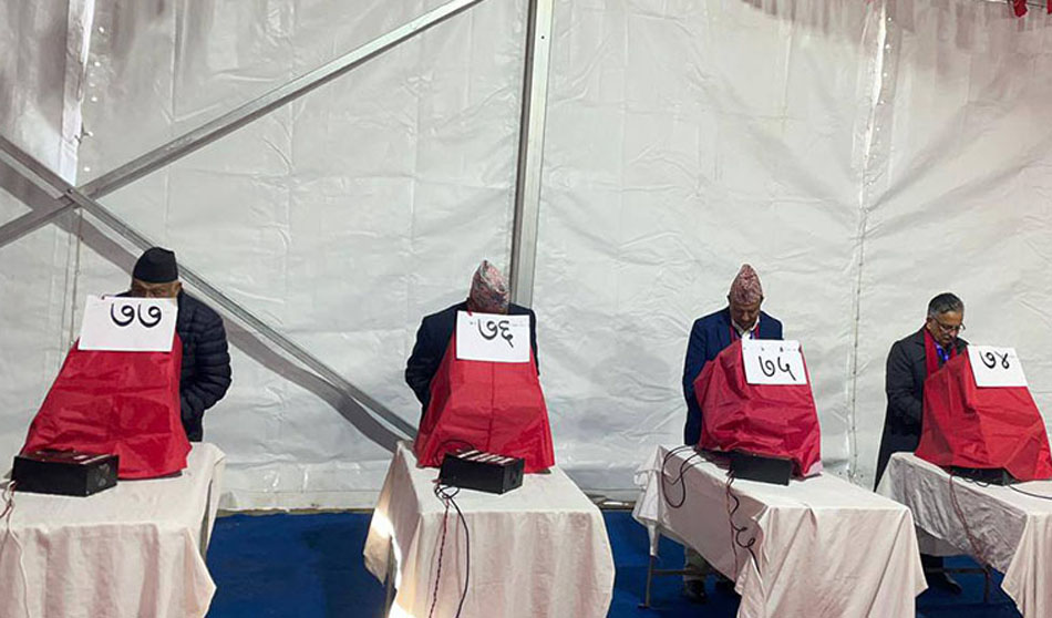 एमालेको मतदान सकियो, आजै नतिजा आउने